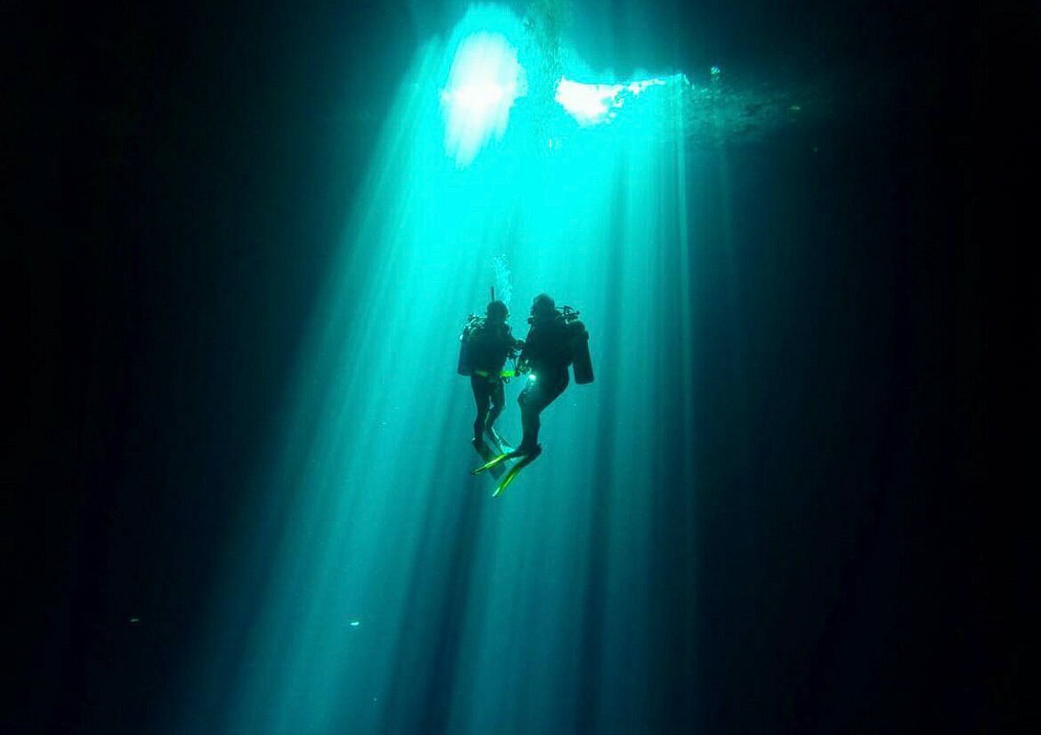 Cave dive training course in one of the dive sites near Varadero, Cuba