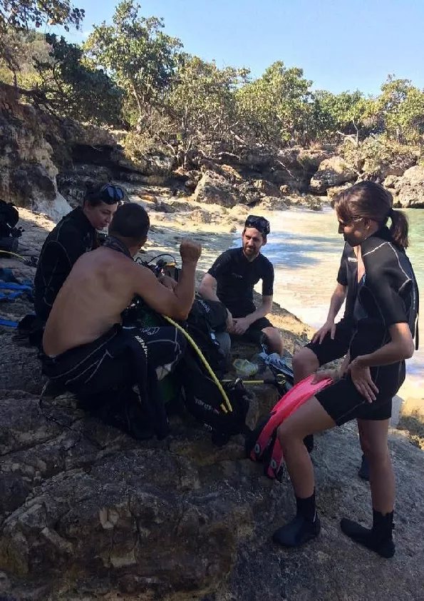 Family enjoying a first scuba diving experience in Varadero