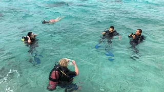 “Beginner divers practicing skills in Varadero, Cuba”