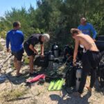 Divers preparing for a reef dive in Varadero