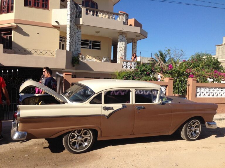 Scuba Vida Varadero private transfer service in Cuba