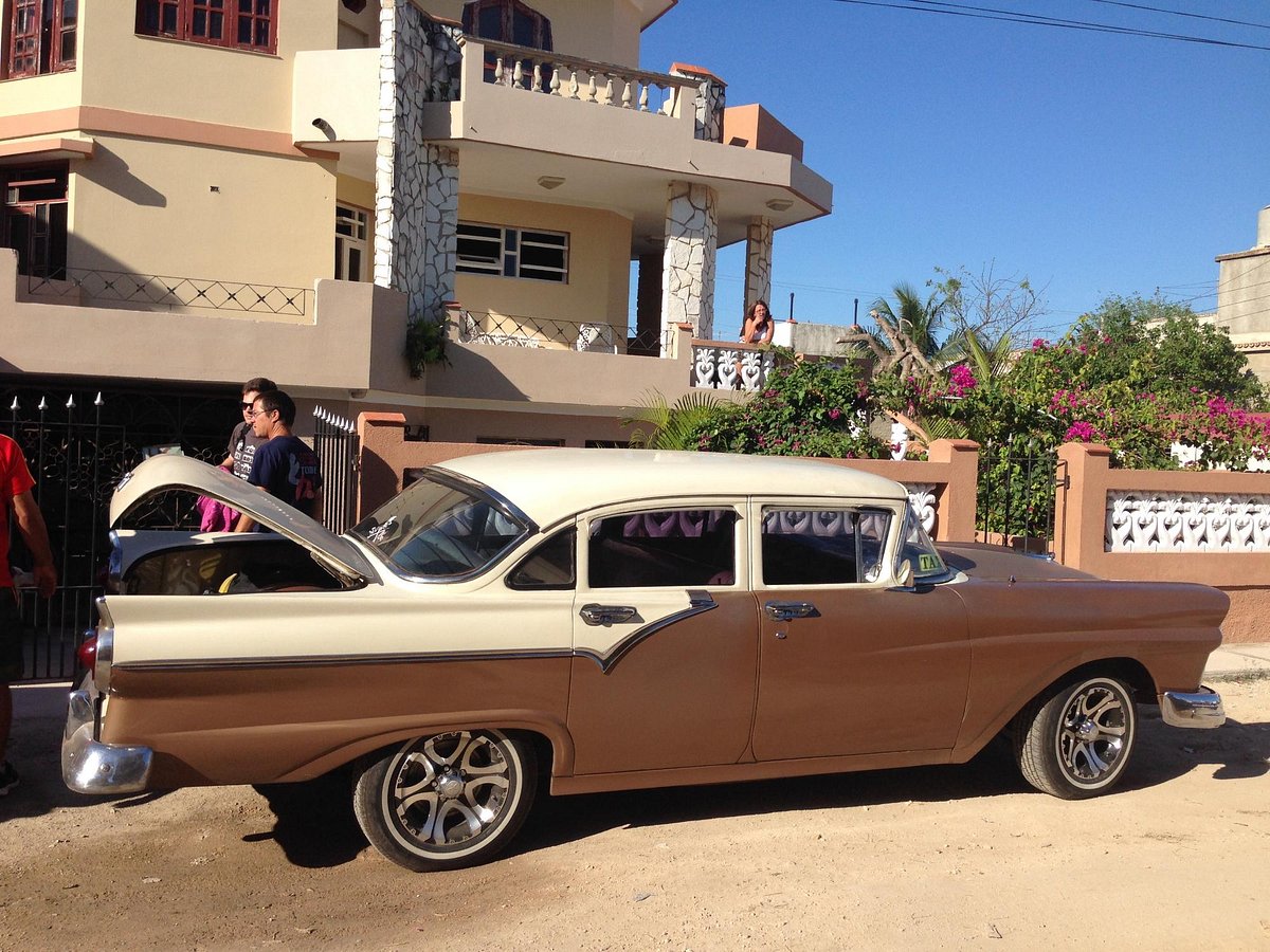Scuba Vida Varadero private transfer service in Cuba